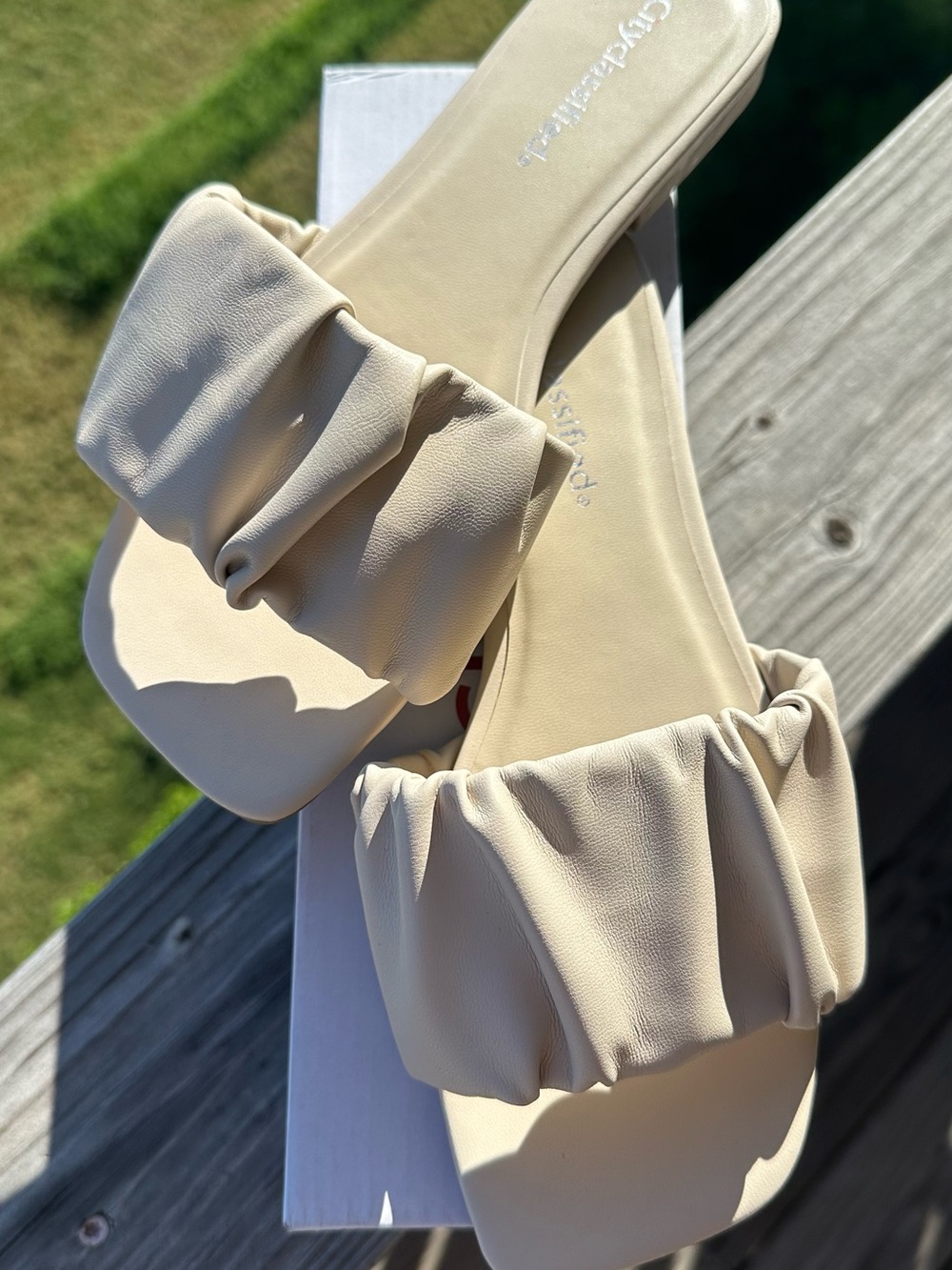 Cityclassified Neutral Ruched Slide Sandals in Cream - Picture 4 of 6